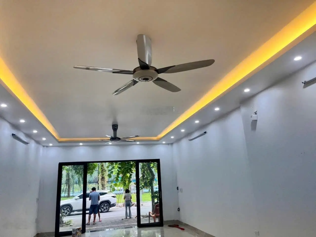 bán căn liền kề Ecopark Hải Dương, hướng Tây 90m2 nhìn công viên Hoa ban, có sổ.Lh 0912 026 ***