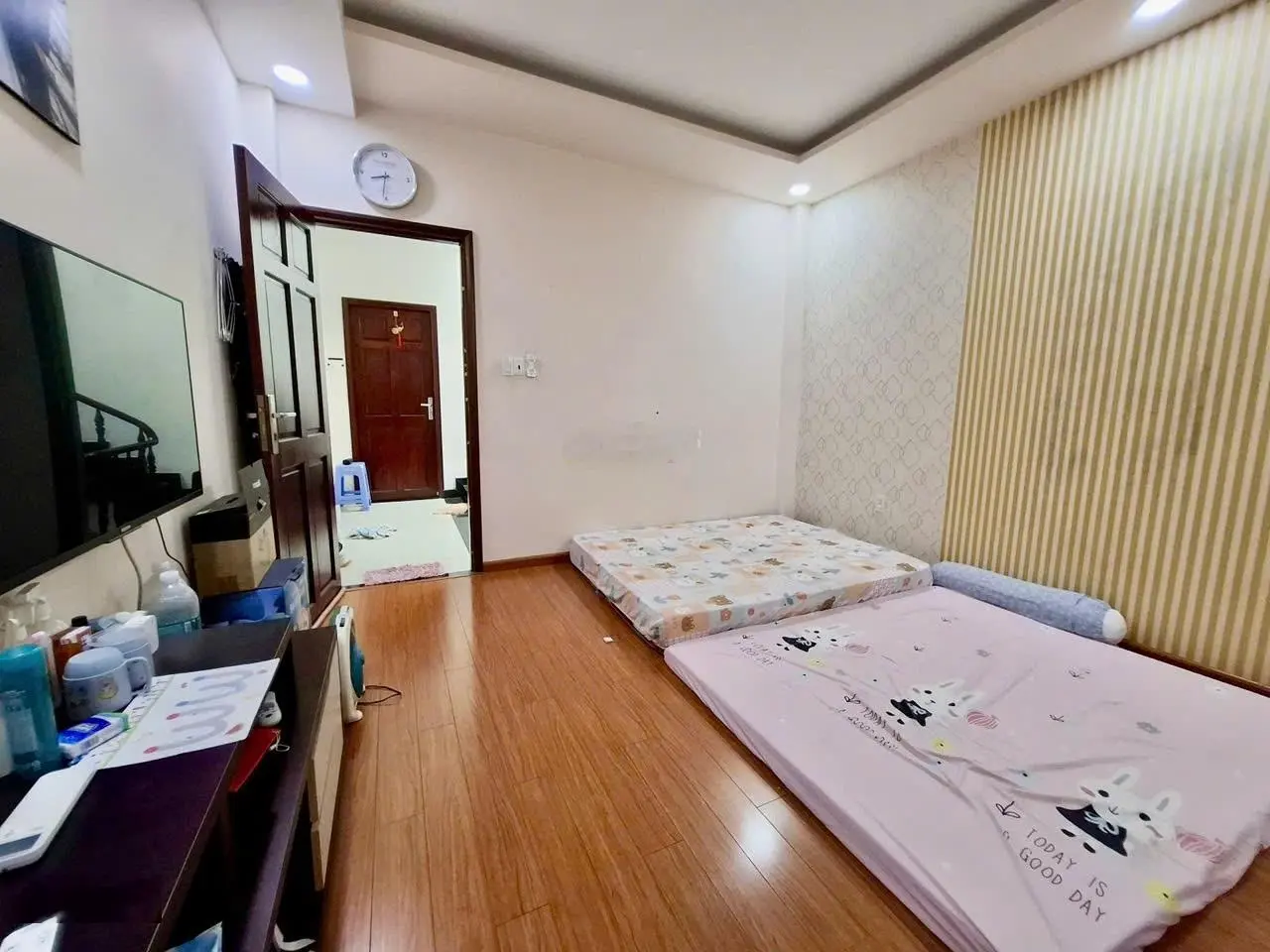 BÁN NHÀ HXH ĐƯỜNG HỒNG LẠC QUẬN TÂN BÌNH 4 TẦNG 104M2 CHỈNH HƠN 10 TỶ TL.