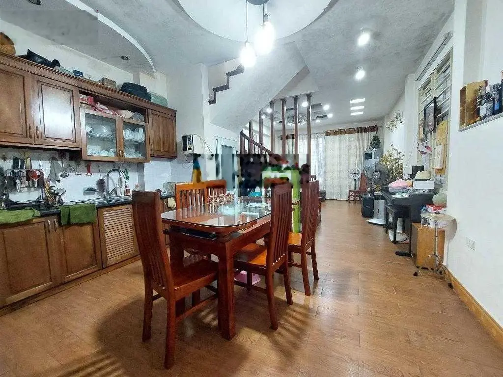 Khương Trung, ô tô vào nhà, ô chờ thang máy: 48m2, 5 tầng, mặt tiền 4m, hai thoáng. 11 tỷ