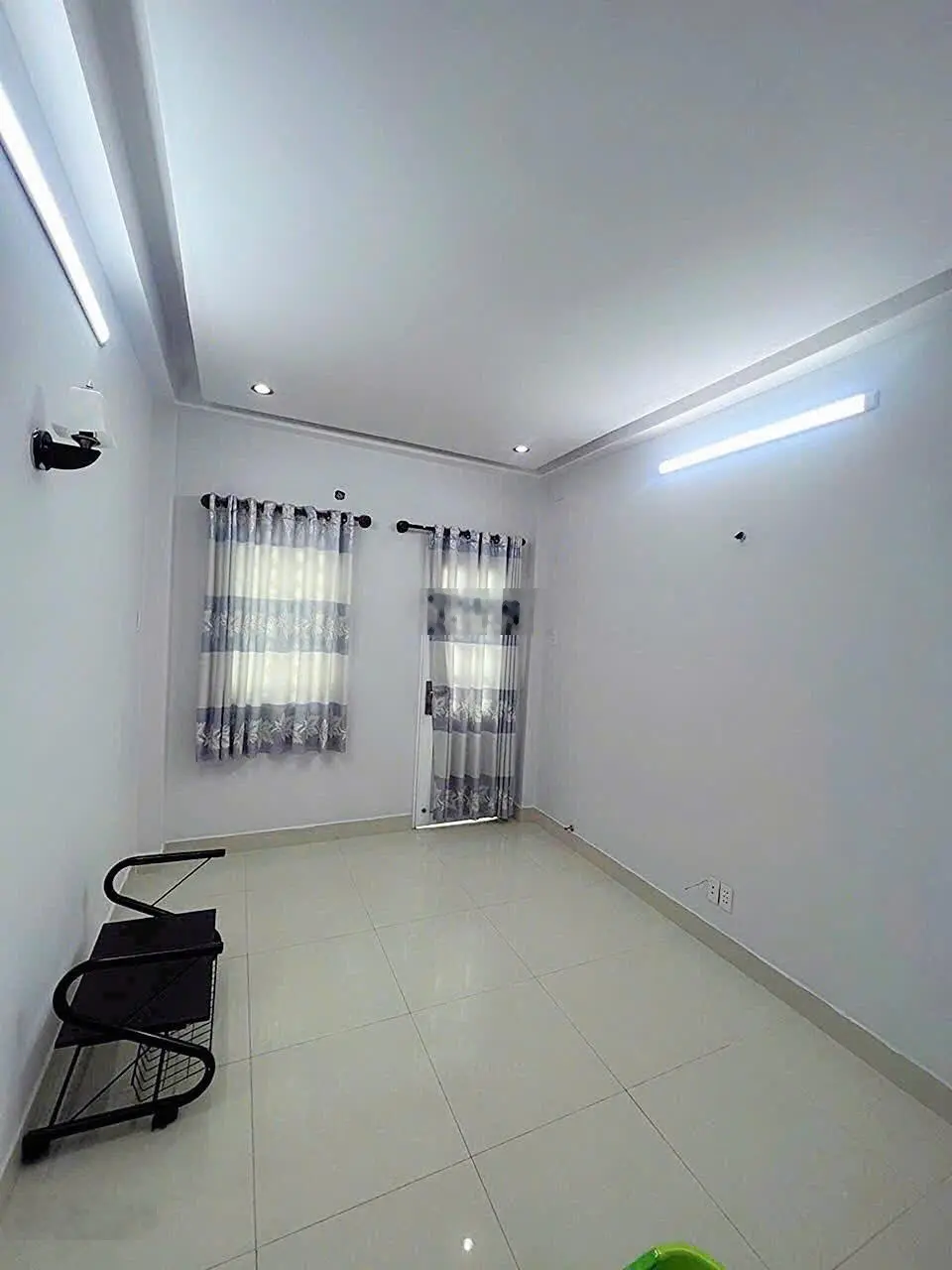 4,85 tỷ 4 tầng đúc BTCT Ngay trung tâm Võ Văn Kiệt P5 Q5 SHR hiện hữu hoàn công đủ gần chợ Hòa Bình