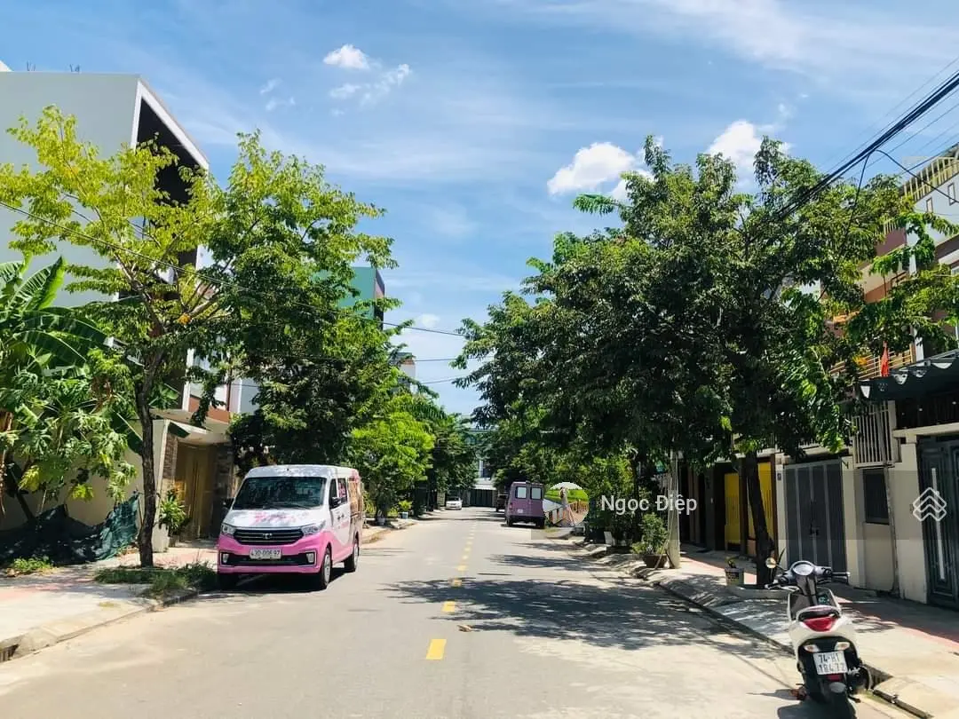 Cần ra nhanh lô đất MTĐ Võ Văn Phẩm gần công viên Hàm Luông, Bình Phú, Bến Tre 120m2, SHR