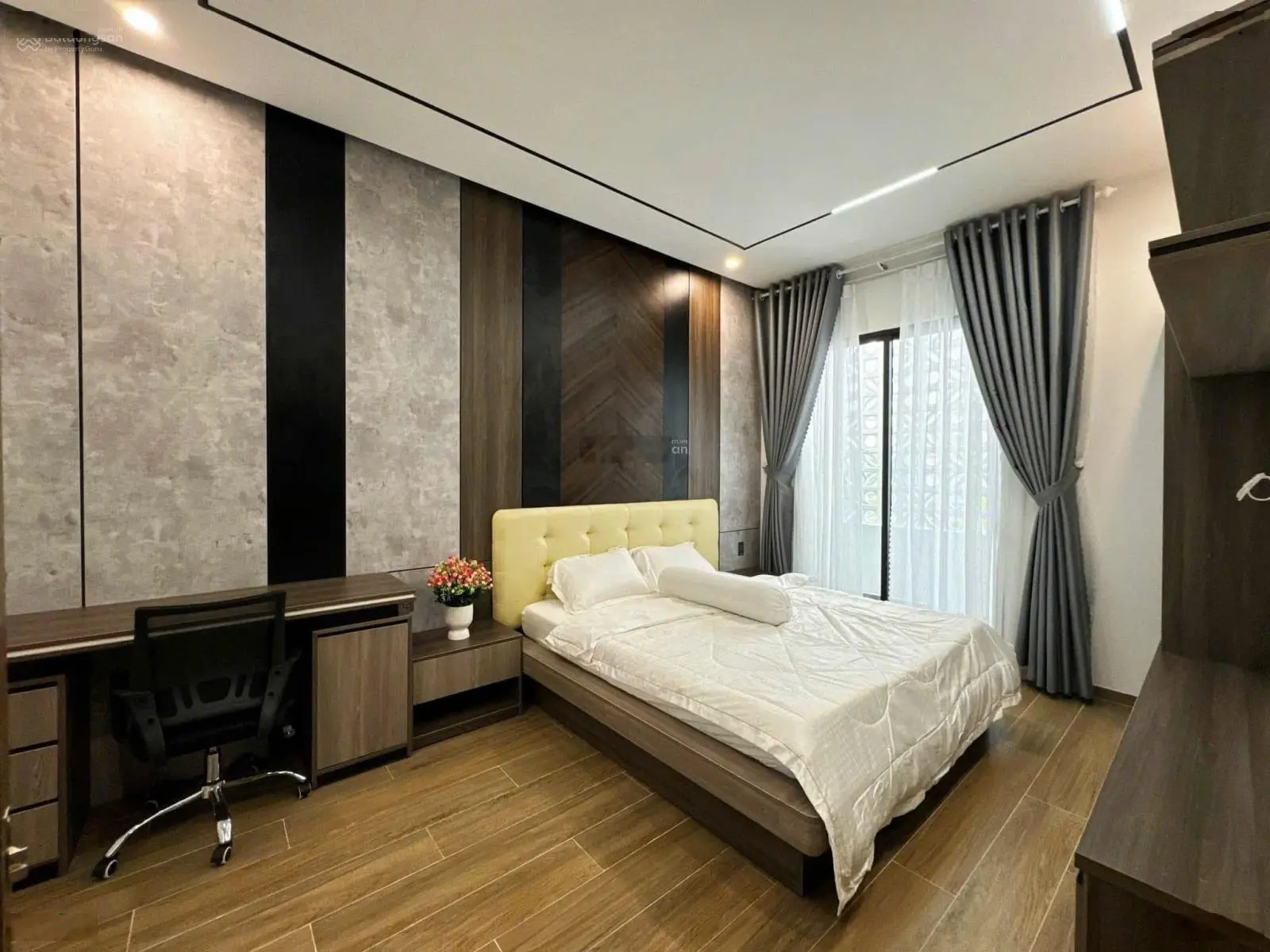 Chuyển công tác cần bán nhà Sư Vạn Hạnh, P. 12, Quận 10, 64m2, 1 trệt 2 lầu, 4PN, sổ sẵn