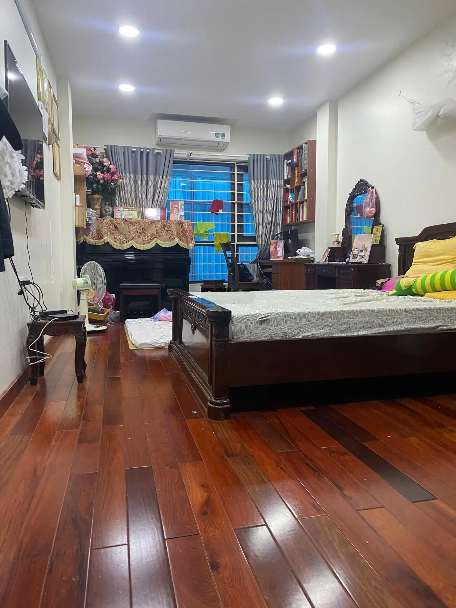 Rẻ n.h.ất Xuân La, bán nhà 55m2 có 11.X tỷ, ô tô vào nhà, kinh doanh đỉnh, thang máy, gần phố.