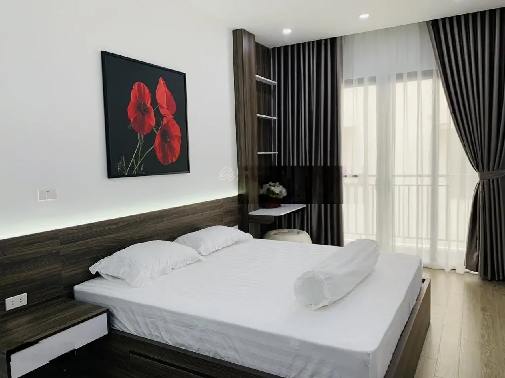 Bán nhà đẹp tây sơn, phân lô - ô tô đỗ cửa thang máy tặng nội thất xịn, 52,3 m2, giá 15,85 tỷ.