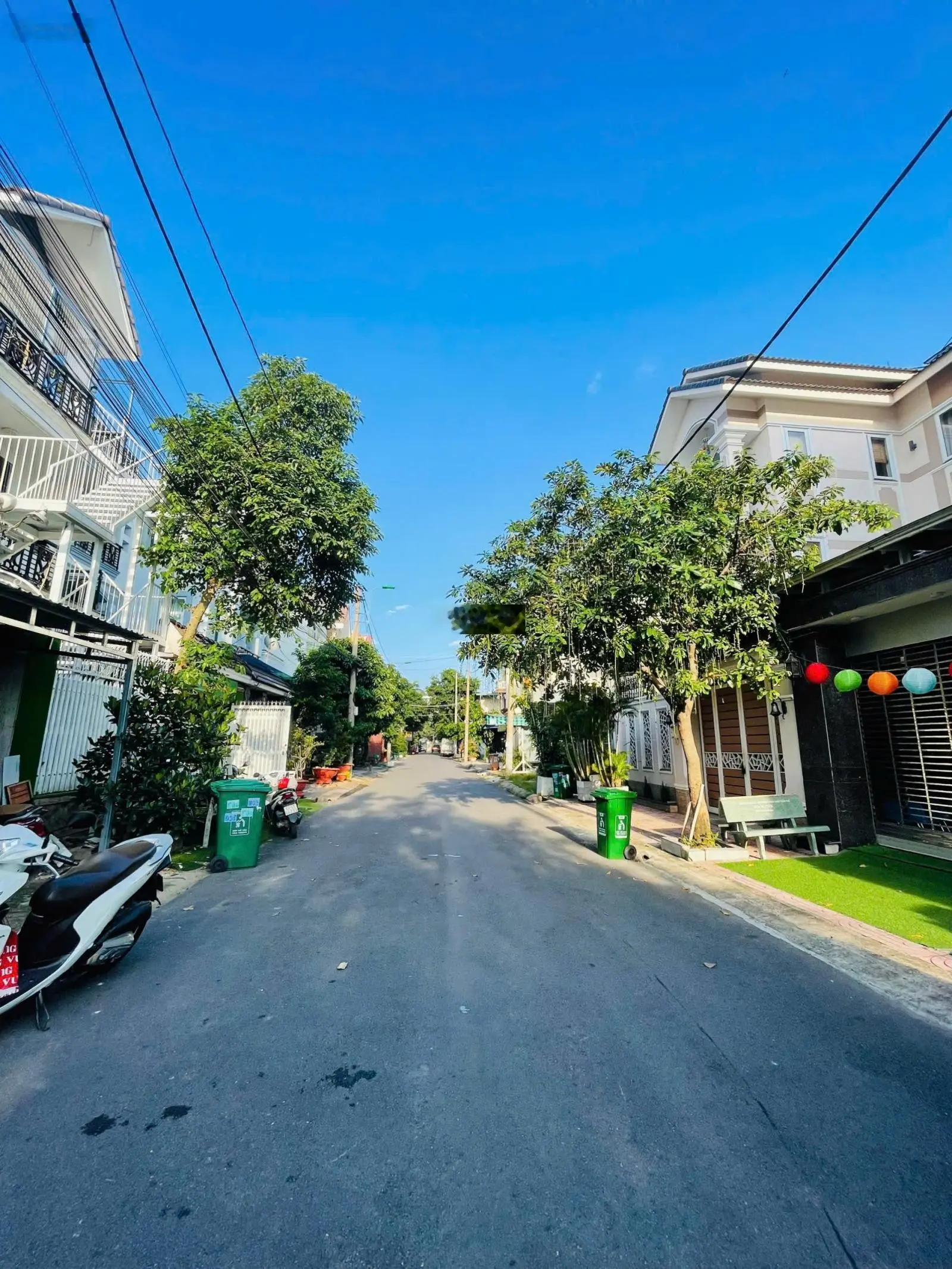 Biệt thự 3 tầng khu nhà ở nam hòa phước long a - quận 9 - ngang 8m, có vỉa hè, dân trí cao
