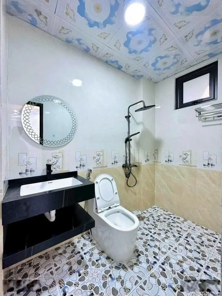 Thông số hoa hậu -ngọc thuỵ long biên -đường 3 ô tô tránh có vỉa hè - gần trường học - dt 78 m2