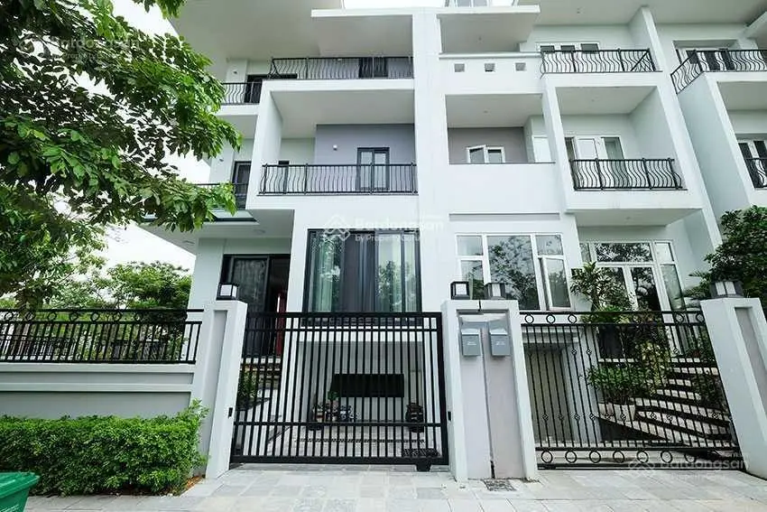 Bán biệt thự tại Ciputra Hà Nội, 198m2, 4PN, 4WC, giá 7x Tỷ