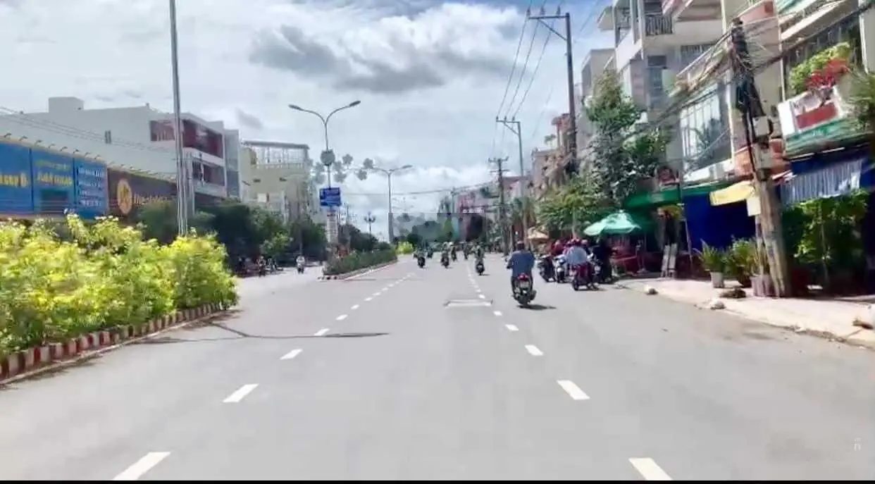 Kẹt ngân hàng chủ bán gấp 3 lô đất liền kề lốc B dự án J-Dragon kế bên chợ Cần Đước DT 90m2/lô SHR