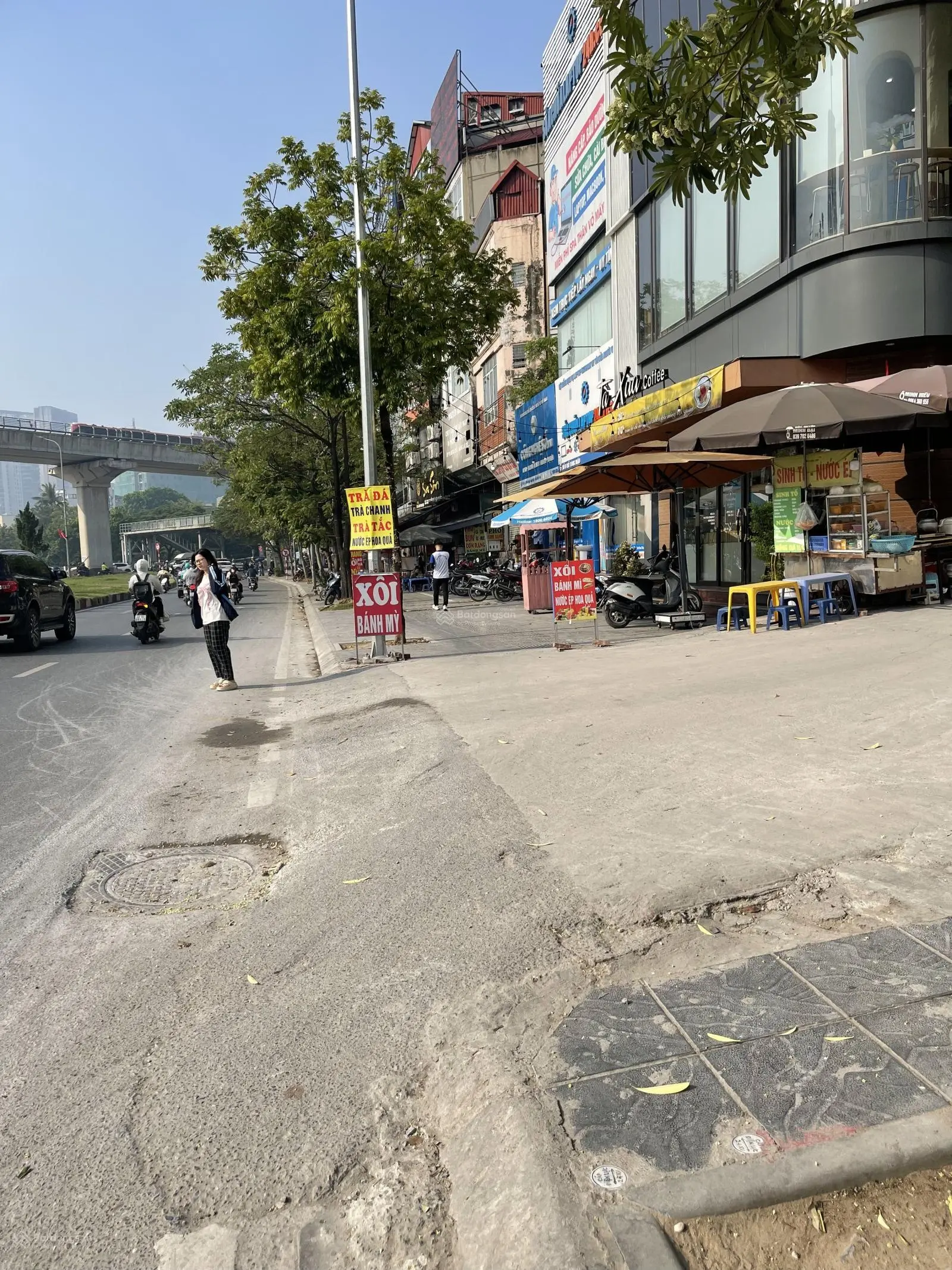 Bán nhà mặt ngõ kinh doanh Hồ Tùng Mậu - Quận Cầu Giấy, dt: 50m2 nhà 5 tầng giá 12,5 tỷ 0972 986 ***