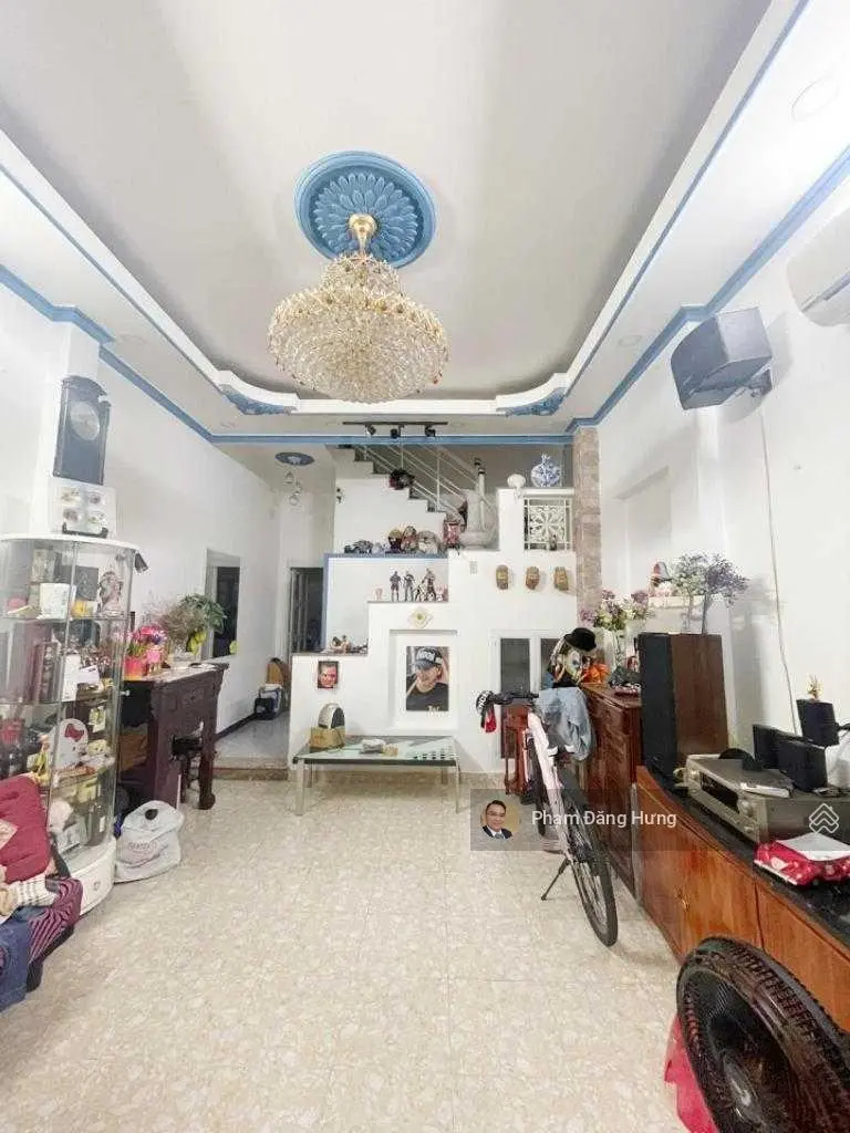 Hiếm bán nhà mặt tiền kinh doanh cực tốt - Nguyễn Trung Trực, Bình Thạnh, 52m2, 4 tầng, chỉ 11 tỷ