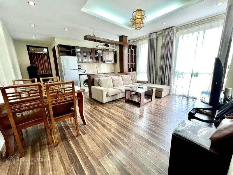 Chính chủ tôi cần bán tòa apartment 6 tầng thang máy lô góc đẹp ô tô đỗ cửa kd luôn full phòng
