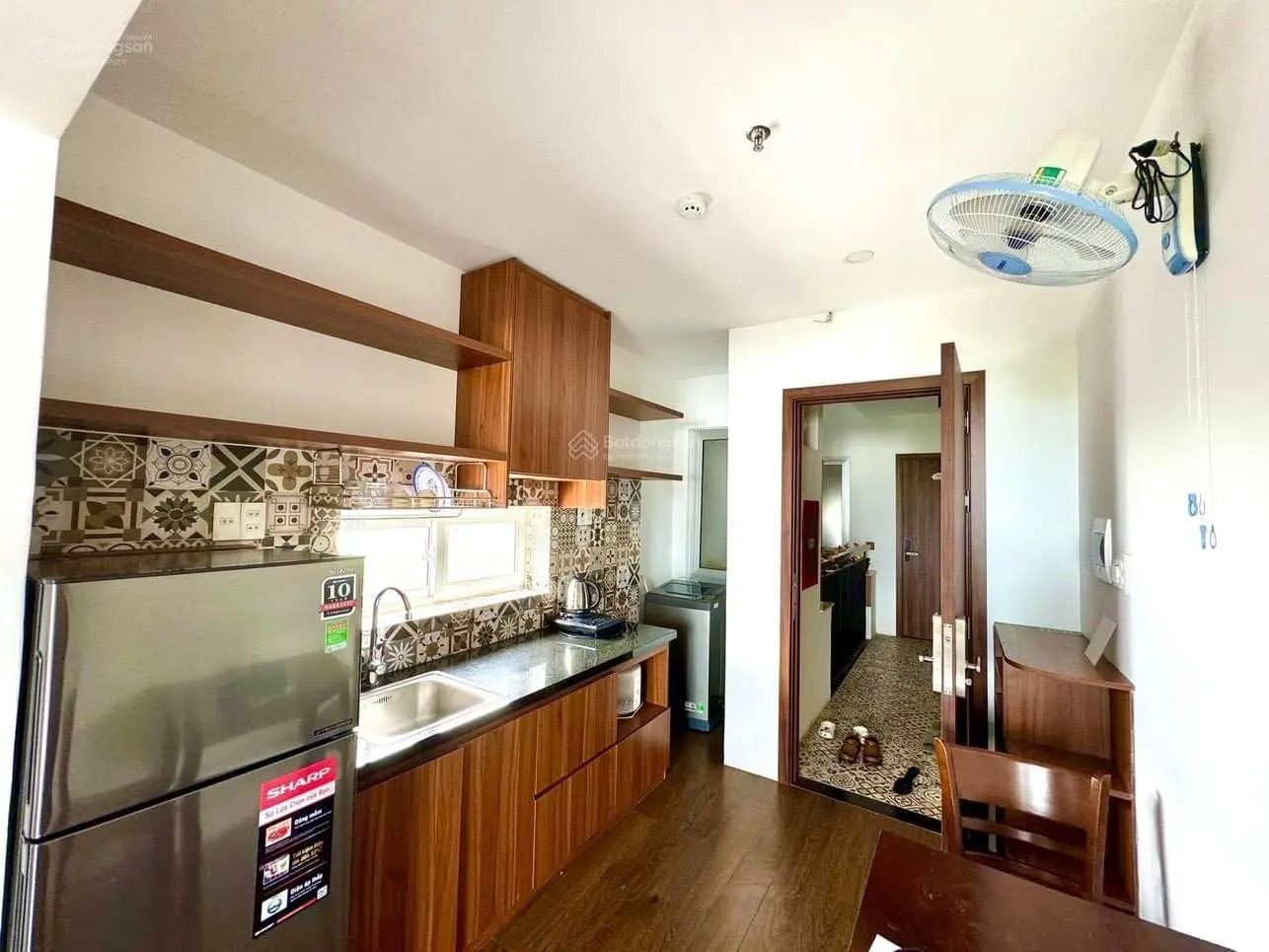 Bán tòa căn hộ 7 tầng dòng tiền 100 triệu/tháng ngay biển Sơn Trà