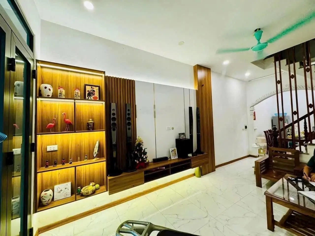 Nhà Đẹp Chiến Thắng, Hà Đông Dt 40m2 x 5T, mt 4m, Ô Tô Tránh, Kinh Doanh, Nhà Dân Xây, Phân Lô