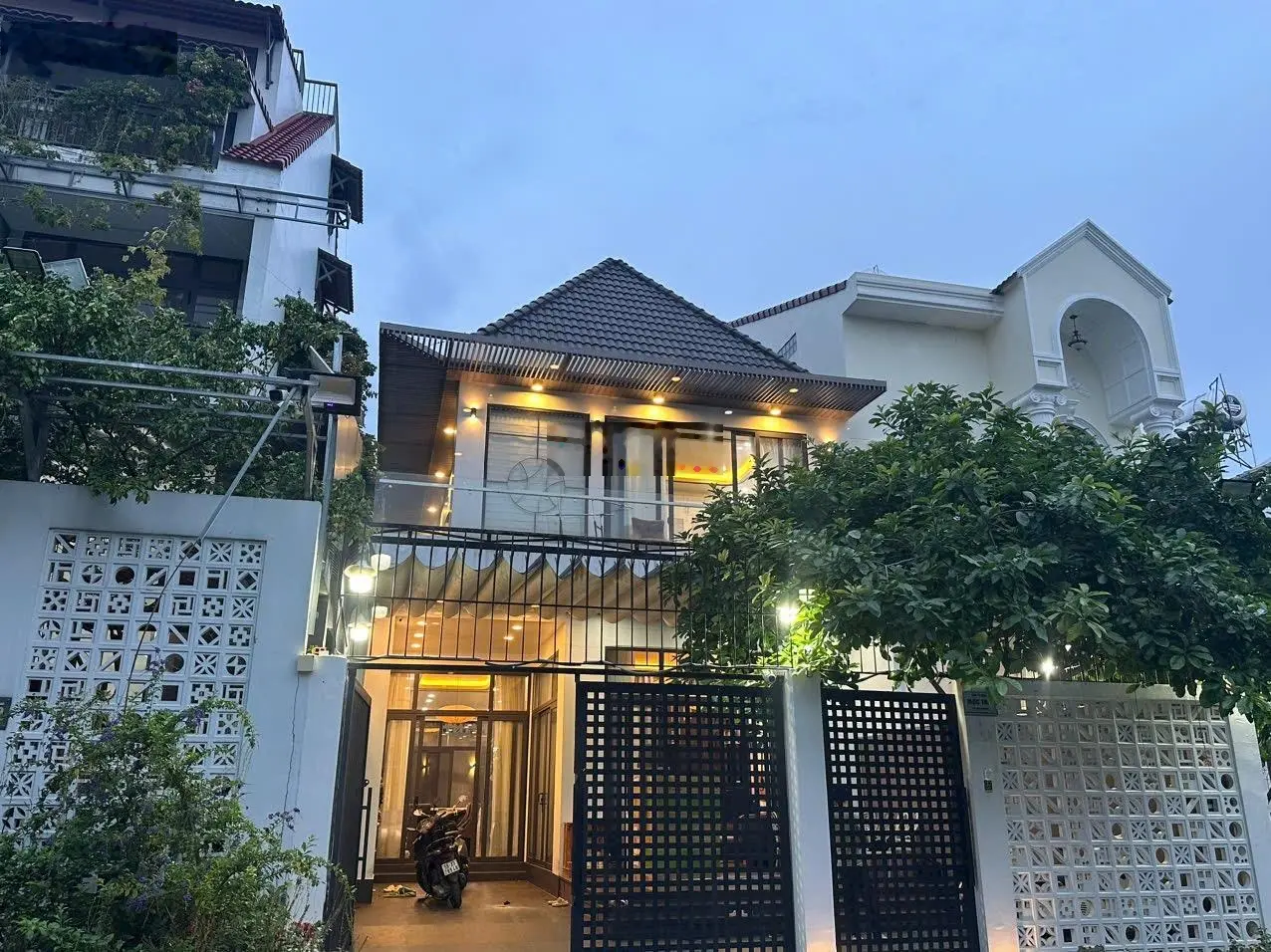 Biệt thự đường 18, sau Gigamall, đối diện công viên, tặng nội thất cao cấp, chỉ hơn 23 tỷ