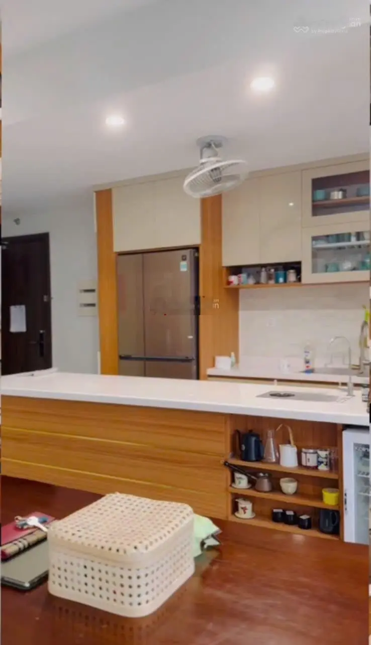 Chính chủ cần bán căn 3N góc 125m2 tầng cao bc Đông Nam Tòa N01 đủ đồ Giá: 7,4 tỷ Premier Berriver