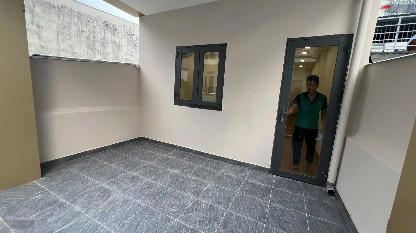 Hẻm 8m Lê Trọng Tấn 4x20m 3 lầu