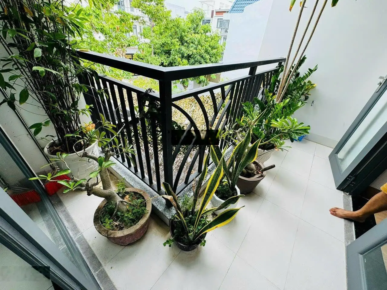 Chính chủ đi Mỹ cần bán gấp căn biệt thự 1 trệt 1 lầu KĐT An Bình Tân DT 180m2 đã có sổ hồng