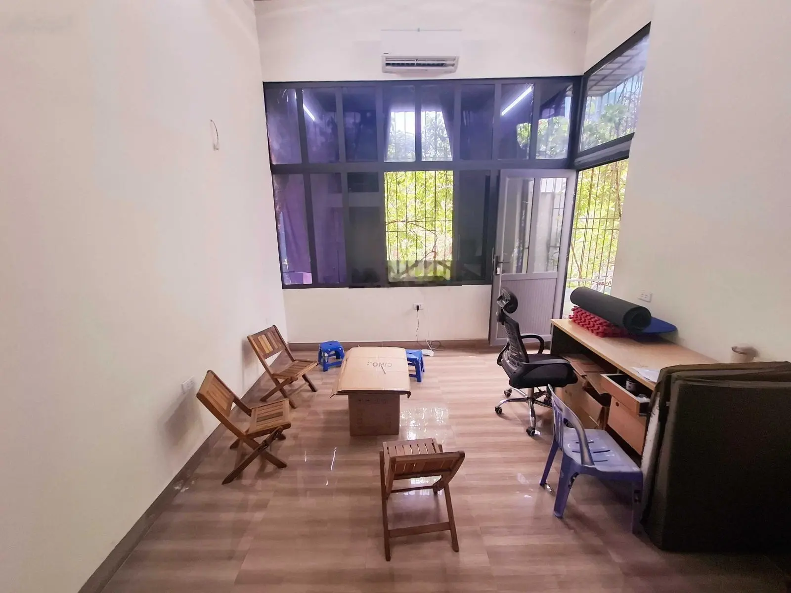 Cực hiếm, nhỉnh 12 tỷ có ngay nhà MP Thợ Nhuộm, Hoàn Kiếm, vỉa hè kinh doanh đỉnh, 22m2 3 tầng.