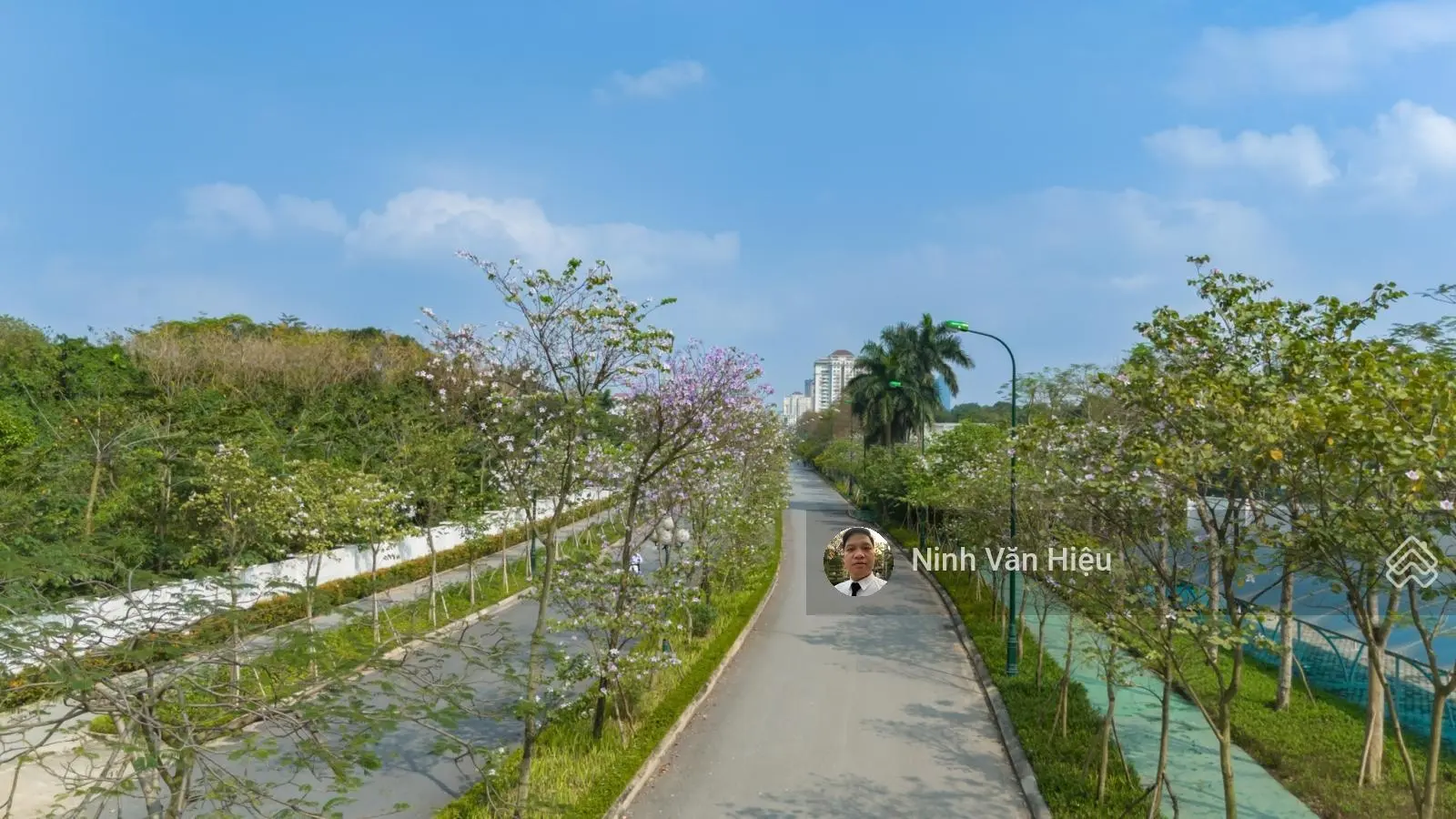 Chính chủ gửi bán căn biệt thự 198m2 sổ đỏ có sân vườn rộng dãy C Ciputra Hà Nội