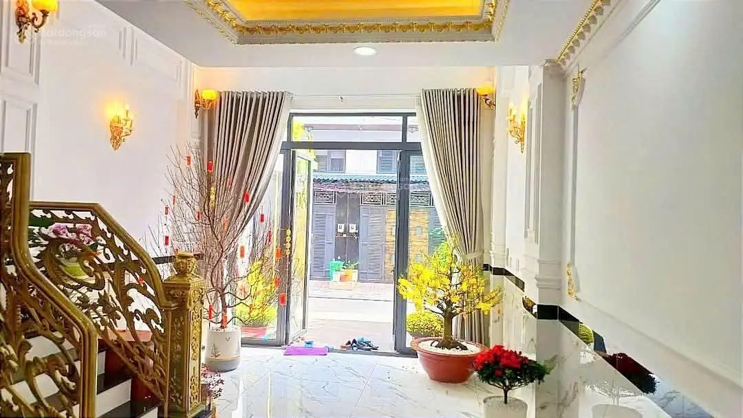 Bán nhà phố KDC Lộc Vừng gần Vạn Phúc city,Tặng full nội thất cao cấp 1T3L 4PN 5WC