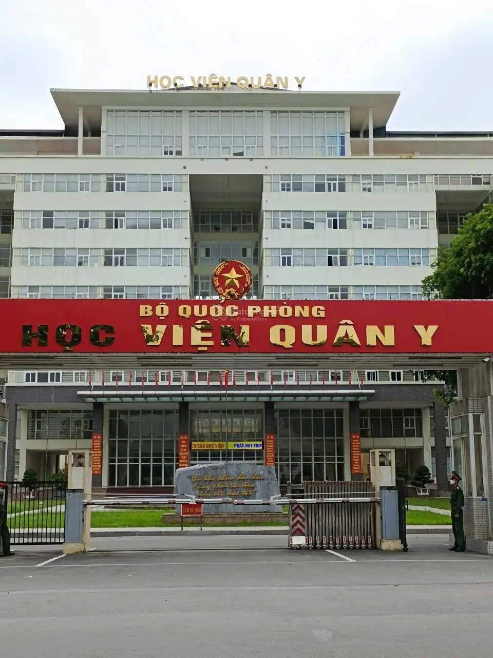 Bán nhà phố phùng 40m2, 2 tầng 4m mặt 5.9 tỷ