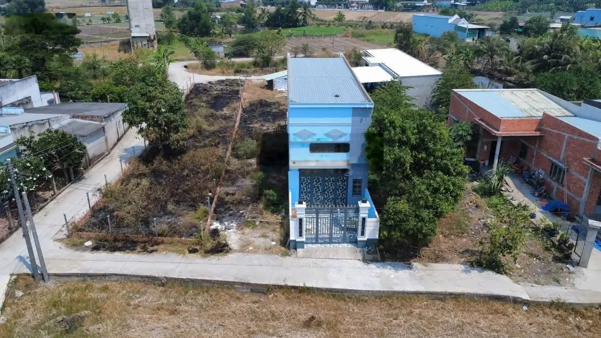 Bán nhà 1 trệt 1 lửng, phù hợp cho gia đình có từ 2 đến 4 thành viên
