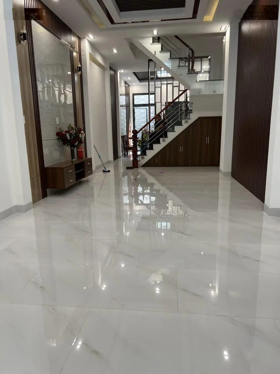 Nhà Đẹp Giá Rẽ cấn bán Đường Công Chúa Ngọc Hân P11 Quận 11 Giá 3tỷ250/65m2(5x13m) nhà 3 lầu, có sổ