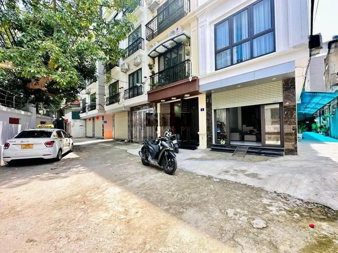Nhà Mới Vị Trí Đẹp Ôtô Dừng Đỗ Cửa . Mặt Tiền KD Dt 32m5t MT3.8m 6.8ty Phố Lĩnh Nam.Quận Hoàng Mai