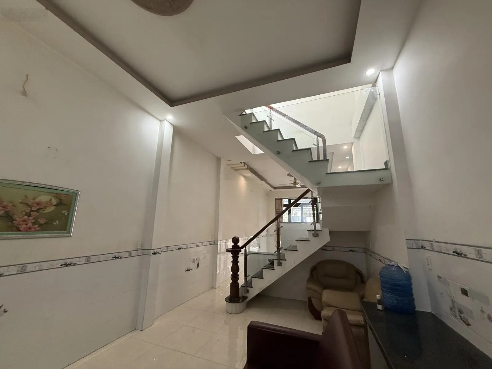 Bán nhà 1T + sân thượng, khu tái định cư ĐHQG TP.HCM, 109.8m2 ngang 4m, sổ hồng chính chủ, giá tốt