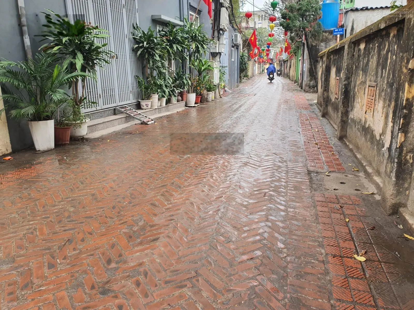 Bán tòa ccmn 101m2 7 tầng mới thang máy - full nội thất, đủ GPXD, PCCC, gần phố, vài bước ra ôtô