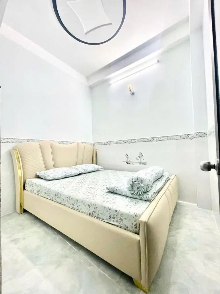 Nhà mới đẹp 1 trệt, 1 lầu, hẻm 4m đường Đào Tông Nguyên, DT 4,5x16m giá 2,85 tỷ