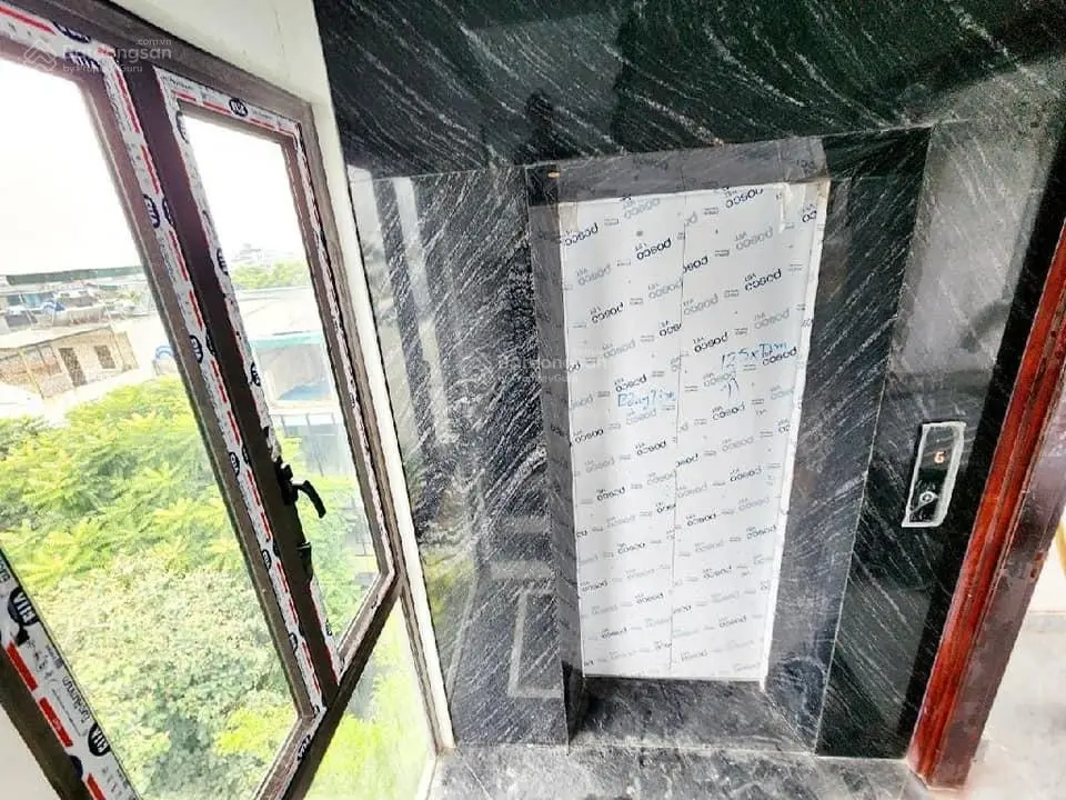 MẶT PHỐ 6 TẦNG THANG MÁY - ĐƯỜNG 4 làn ô tô tránh