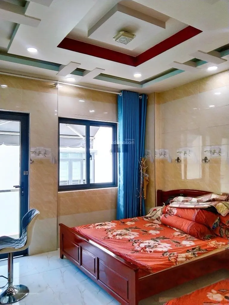 Nhà đẹp q4- 4 tầng đúc - 42m2 - hẻm 3m- ko qh-chỉ 4 tỷ nhỉnh