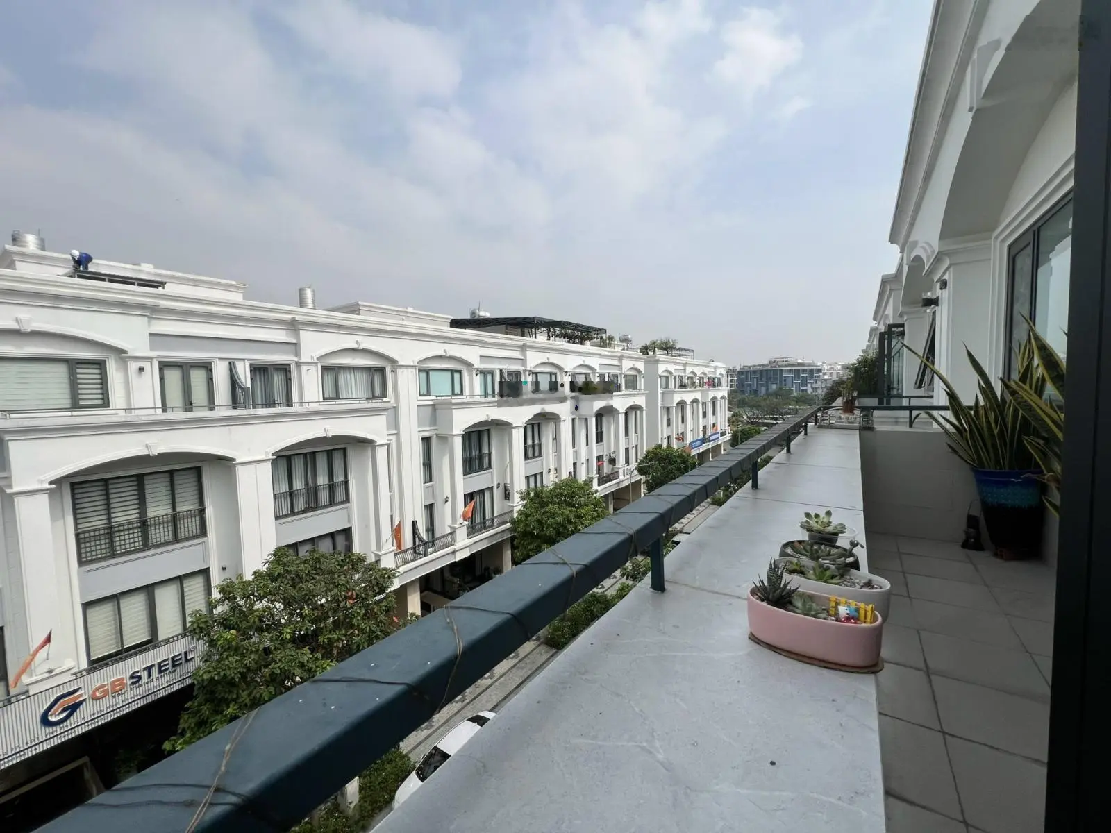 Bán nhà khu đô thị Vạn Phúc - vị trí đẹp gần kênh sông Trăng - 7x19m - Sổ hồng riêng - Có thang máy