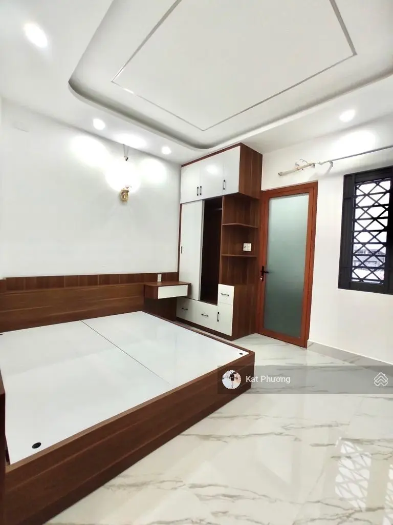 5 tầng 67m2 ngang 4.5m xe hơi ngủ nhà(mới) hẻm 163 Tô Hiến Thành trung tâm Q10 gần chợ thuốc Q10