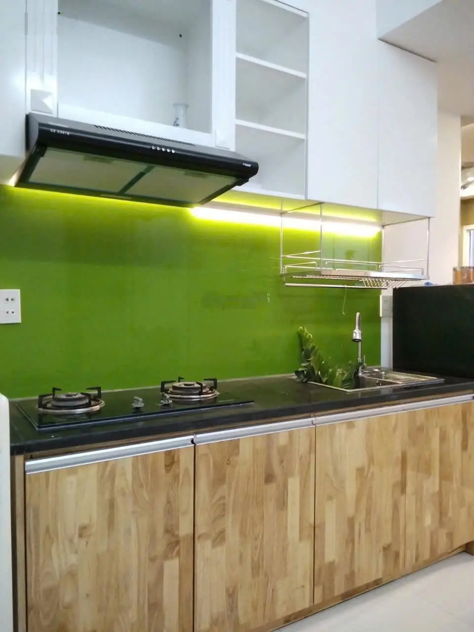 Bán căn hộ chung cư Tôn thất thuyết p1,quận 4,dt 43m2 2 PN, 2 WC,full nội thất,nhà đẹp,thoáng