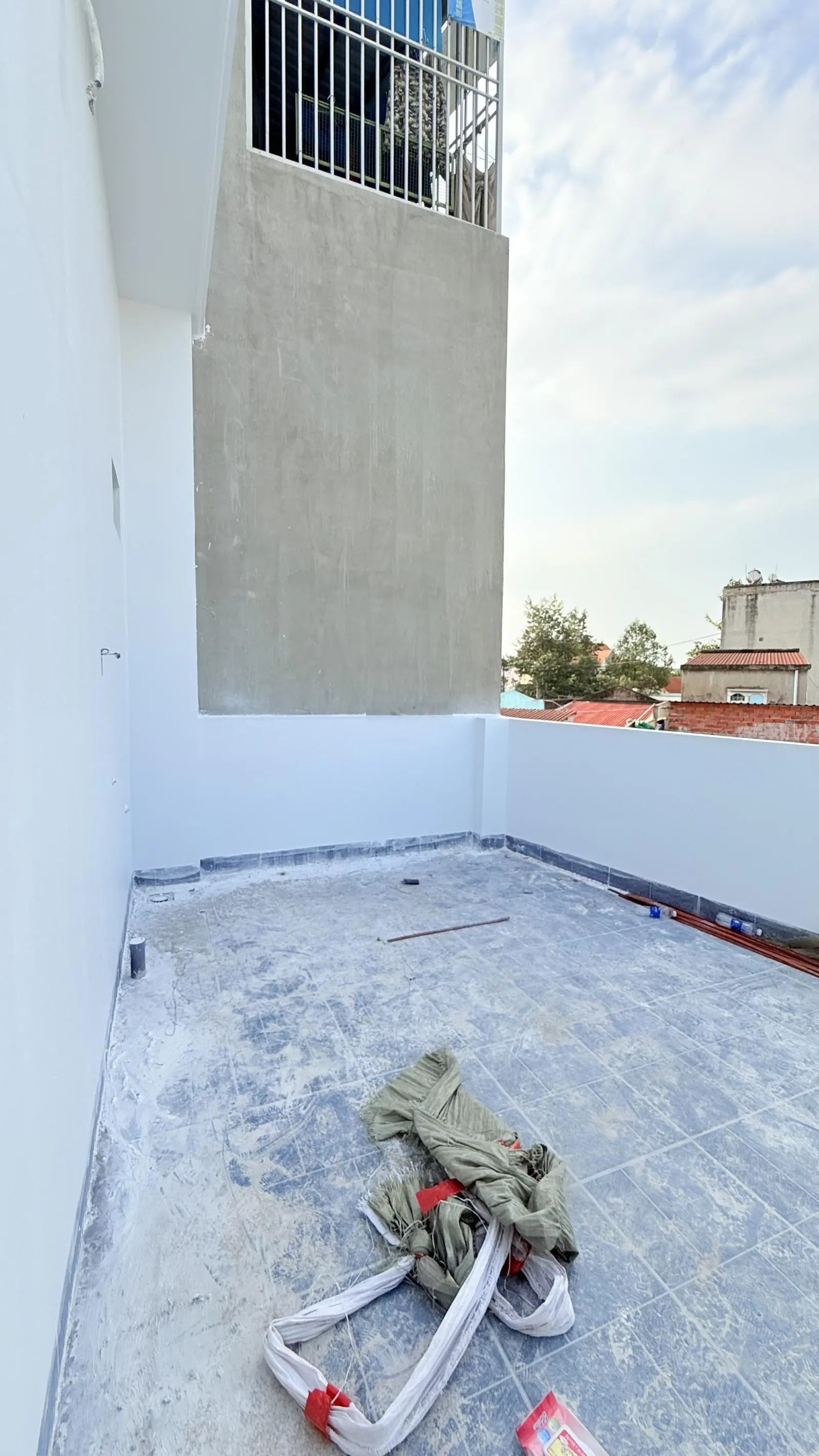 Bán nhà 1 trệt 1 lầu 92,5 m2 có hoàn công tại Phường Dĩ An Tp Dĩ An .