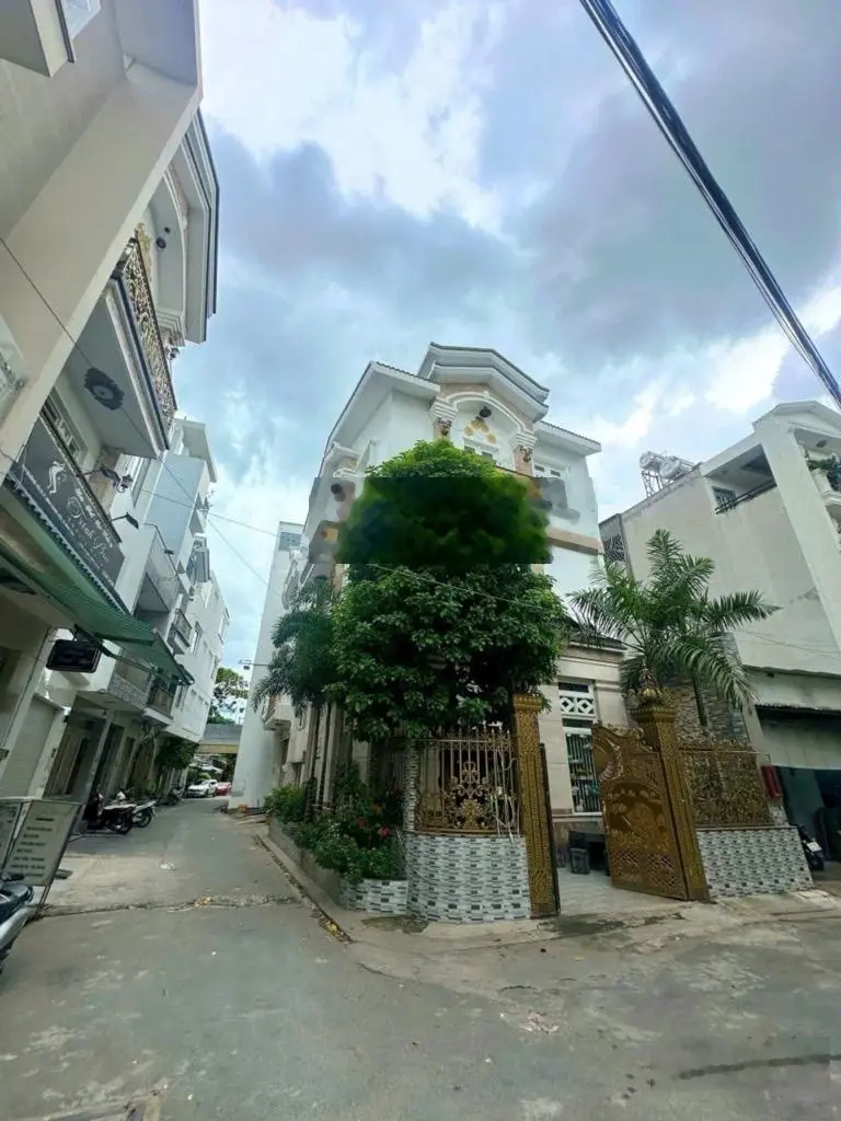 Biệt thự sang trọng kế bên Aeon Mall Tân Phú, giá chỉ 12.5 tỷ, DT 7.5x14m, 3 tầng