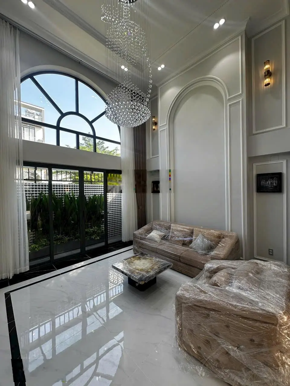 Định cư nước ngoài, bán gấp nhà phố tân cổ điển MT Đặng Nhữ Lâm, Nhà Bè. Căn 132m2, SHR
