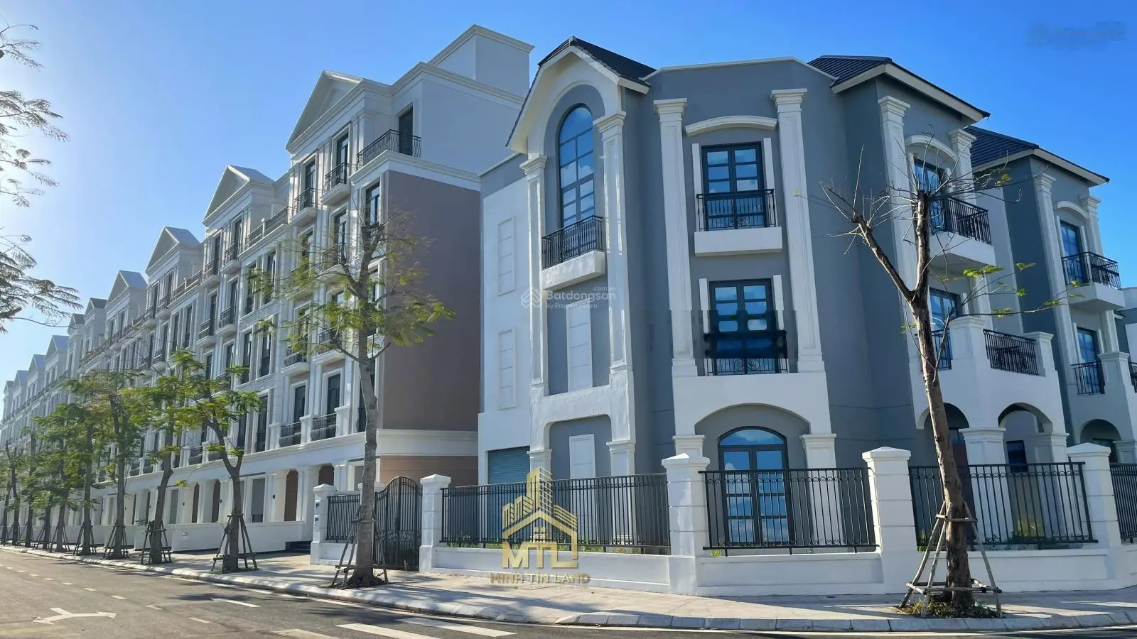 Nhà phố liền kề 96m2 thiết kế 5 tầng tại Vinhomes Grand Park. Liên hệ 0828/030/977 Thiện