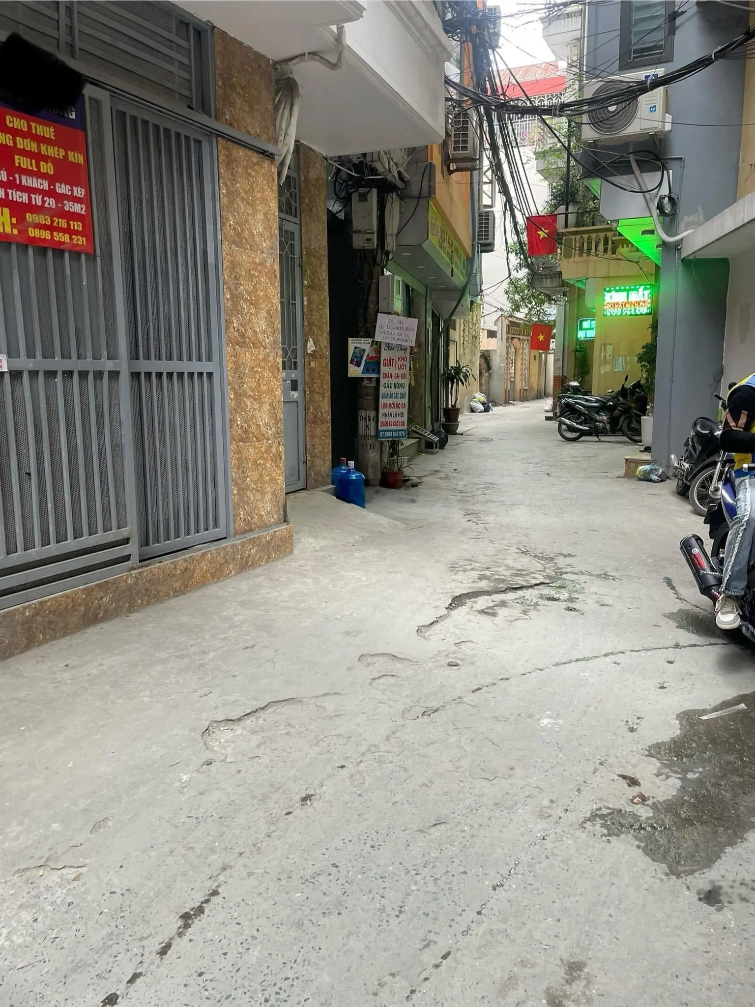 Nhà mặt ngõ kinh doanh phố Trần Duy Hưng, Cầu Giấy. DT 60 m2, 5T, mặt tiền 4,2m. SĐCC, giá 15,6 tỷ