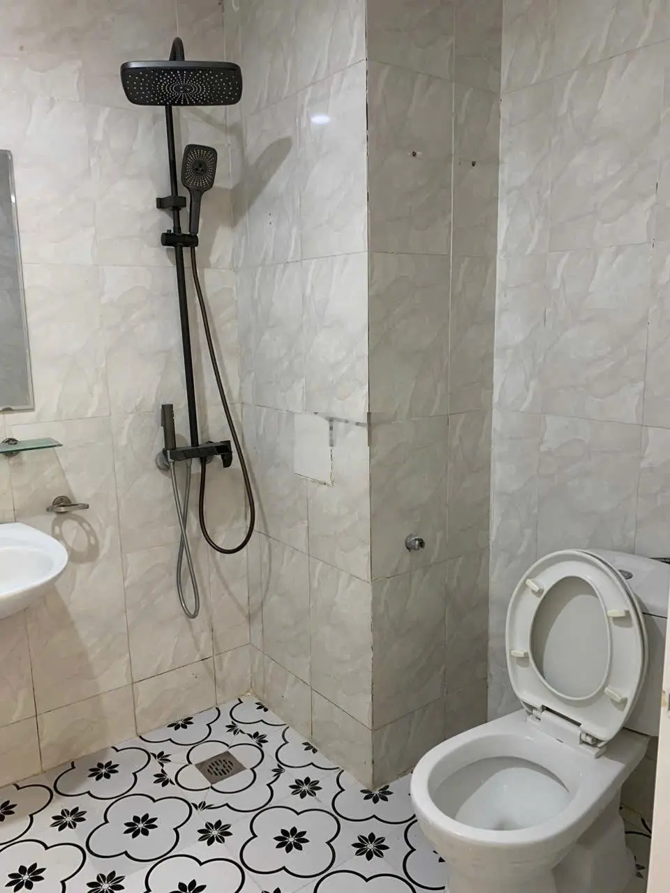 Bán gấp căn 72m2 - 2ngủ & 2 vệ sinh HH2 Linh Đàm Hoàng Mai. Lh: 0966 455 *** em Thuỷ