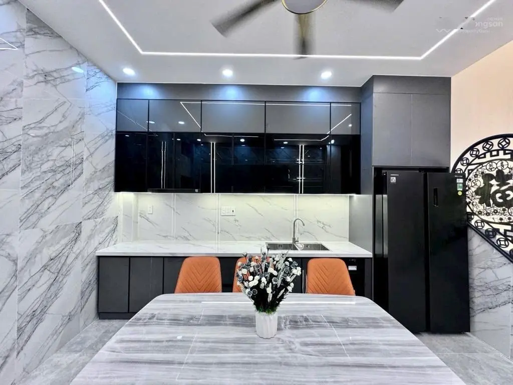 Nhà mới vô ở ngay tặng full nội thất - hẻm xe hơi thông 1 trục - Huỳnh Văn Nghệ phường 15 Tân Bình