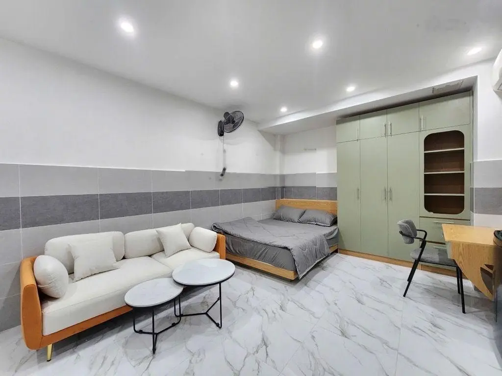 Sư Vạn Hạnh, q10,có dòng tiền 600tr/năm. Giá bán rẻ bèo 17.2 tỷ Thương lượng.
