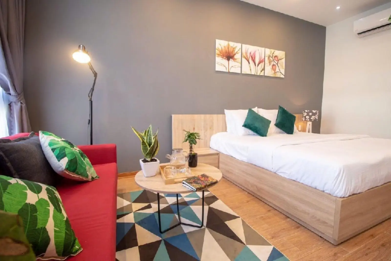 Bán tòa căn hộ 5 tầng mặt tiền đường nguyễn đình , dt 82m , ngang 5m , dt 50tr/th - giá 10 tỷ 9 tl