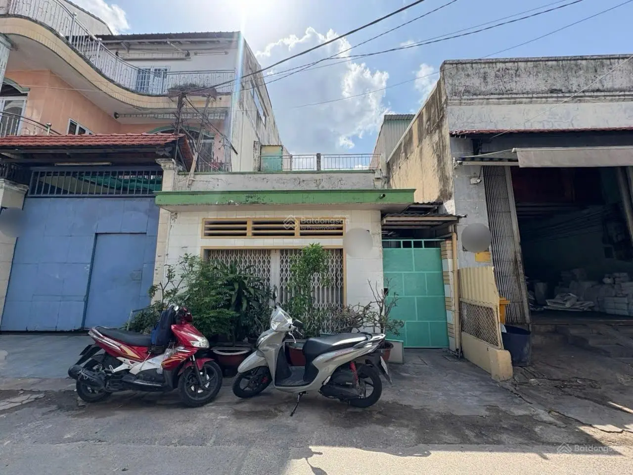 Bán nhà Hương Lộ 2 ngay BV Bình Tân 6x27.7m, tổng diện tích 165m2 1 trệt 1 lầu hẻm 8m chỉ 63tr/m2