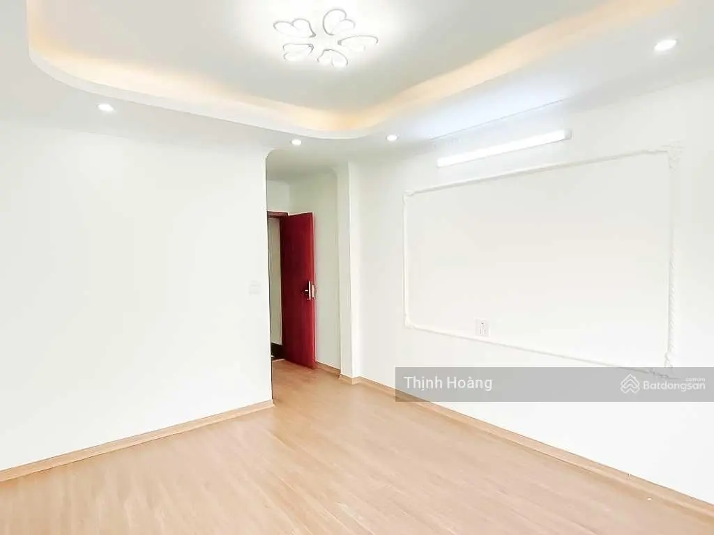 [NHÀ MỚI ĐÓN TẾT] Bán nhà Thạch bàn 30m2 5 tầng mt5, oto đậu cổng, vị trí có 1.0.2
