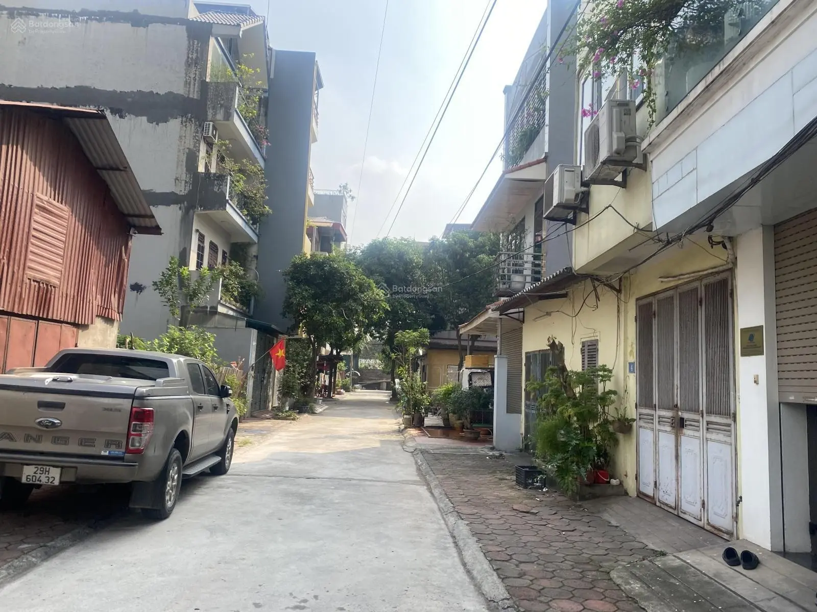 Bán đất lô góc phân lô ngay hồ Thạch Bàn vÀ Aeon Mall Long Biên