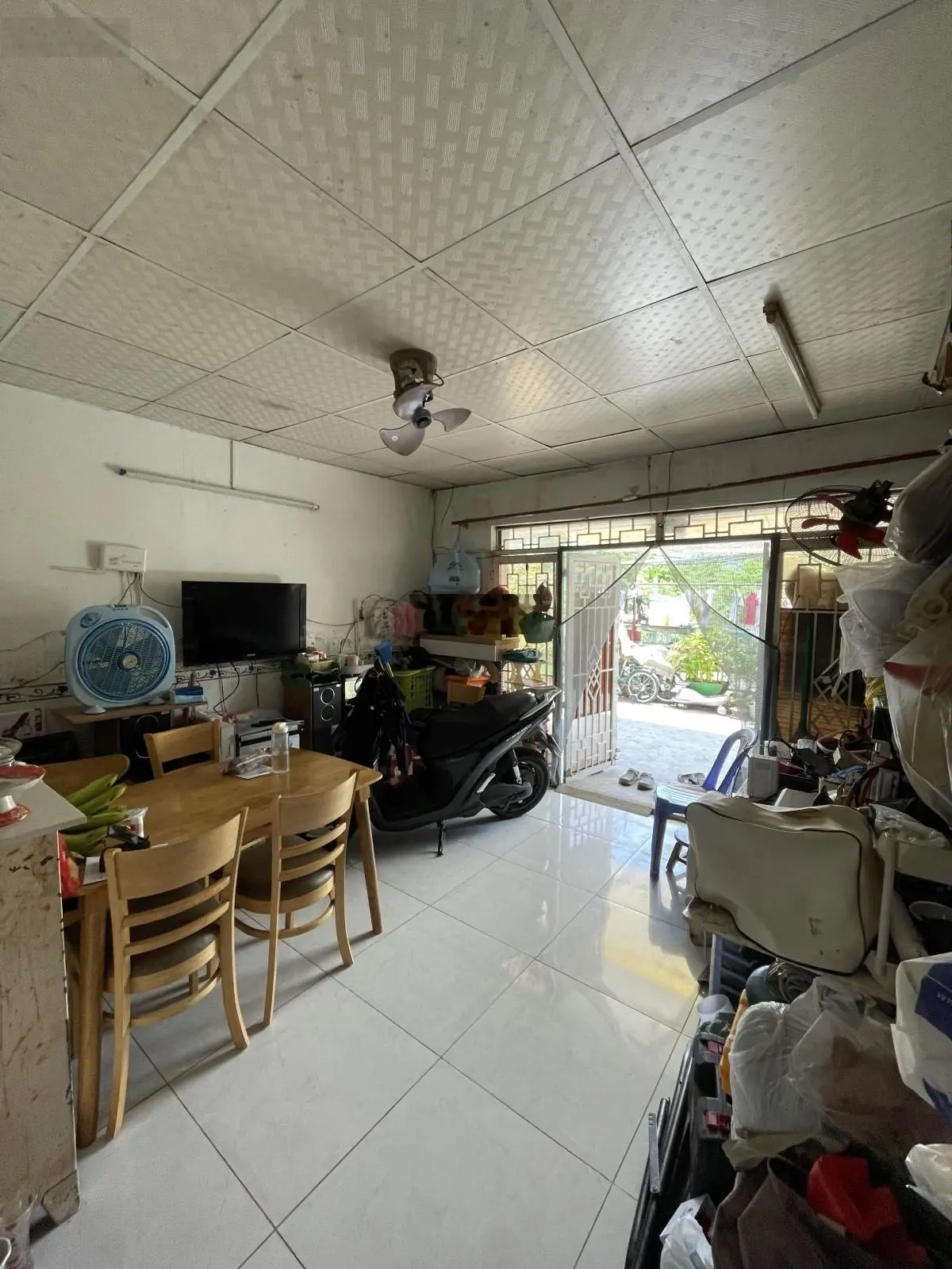 Nhà cấp 4, 50m² Phạm Hữu Lầu Gần Phú Mỹ Hưng Sổ Riêng Chỉ 3.5 Tỷ!