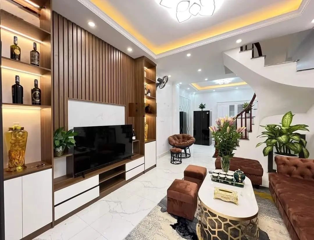 Giá chỉ 3 tỷ 95 Cầu Diễn - 35m2 - 5 tầng - 3,5m MT - Sát đường 32 - xây mới - Oto 20m - Ngõ nông